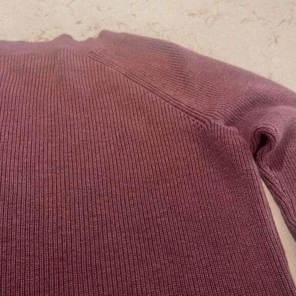 American Eagle Outfitters crewneck sweater mauve color SZ Xsmall - Picture 12 of 12